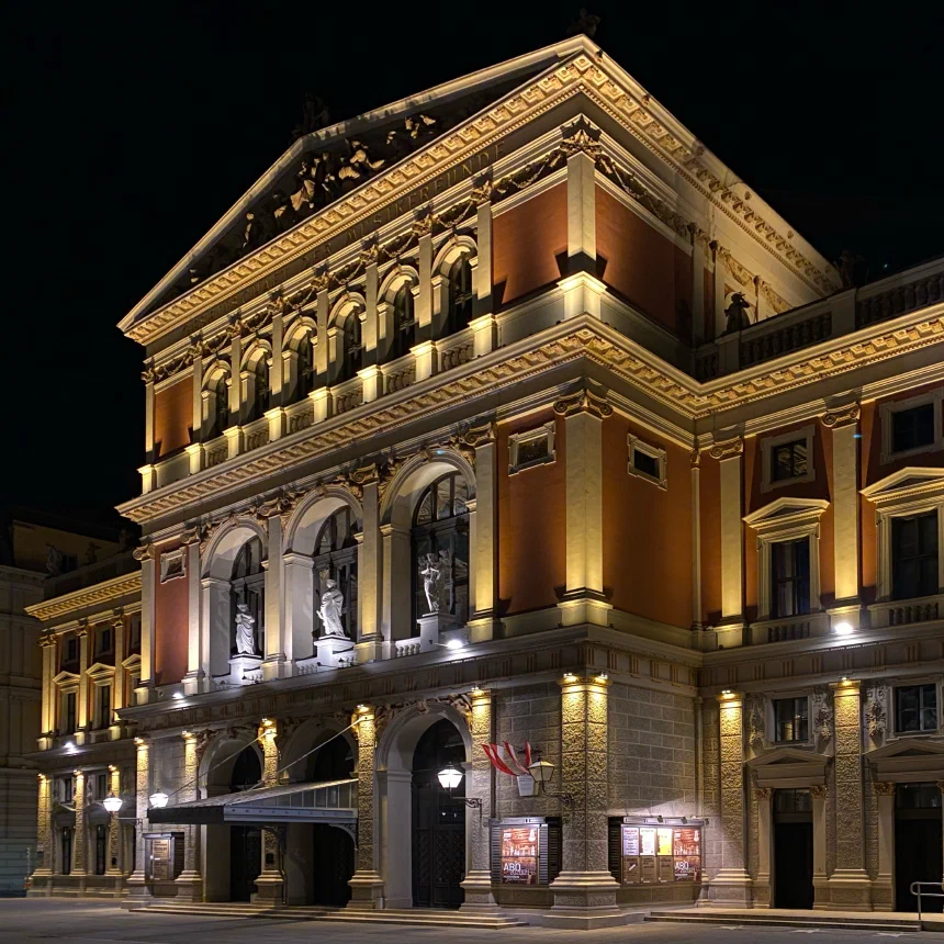 Music Theatre in Vienna during a lockdown shot on iPhone 11 Pro using night mode