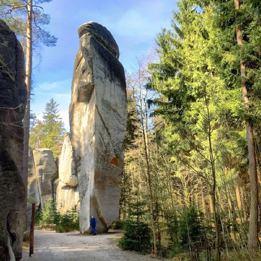 The huge rock; (cc) by-nc squics.com