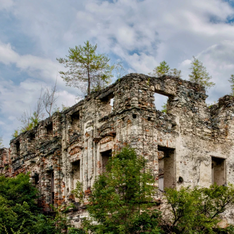 Abandoned manor house in Styria, Austria