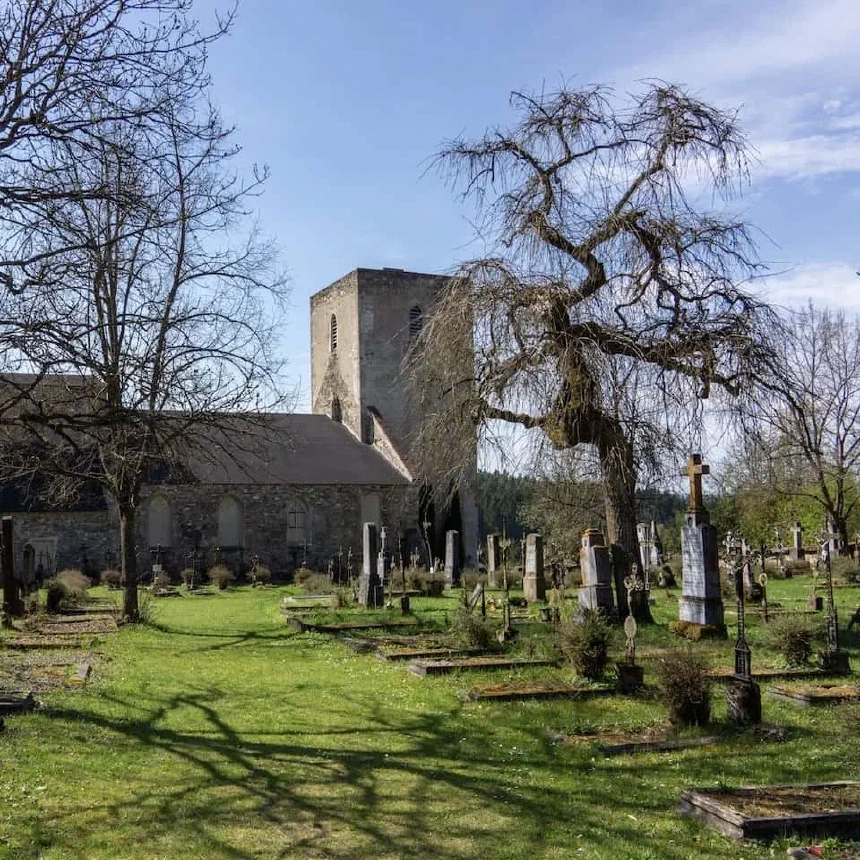 The abandoned cemetery and church in Döllersheim