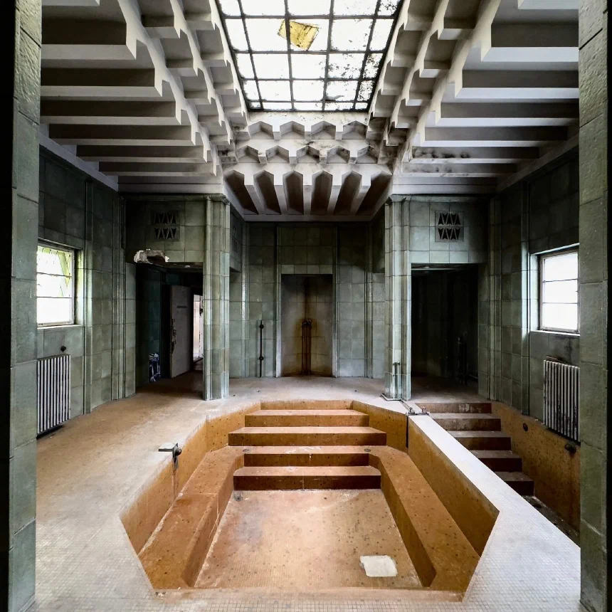 Immersion pool