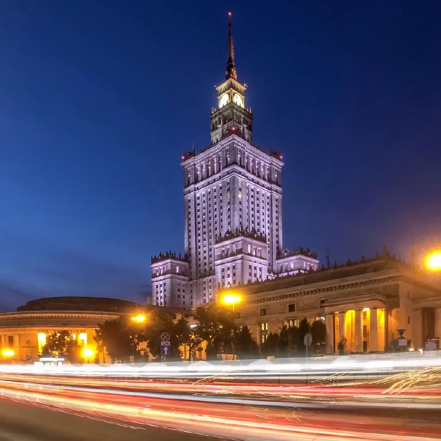 Long exposure of the Palace of Culture using Slow Shutter Cam App